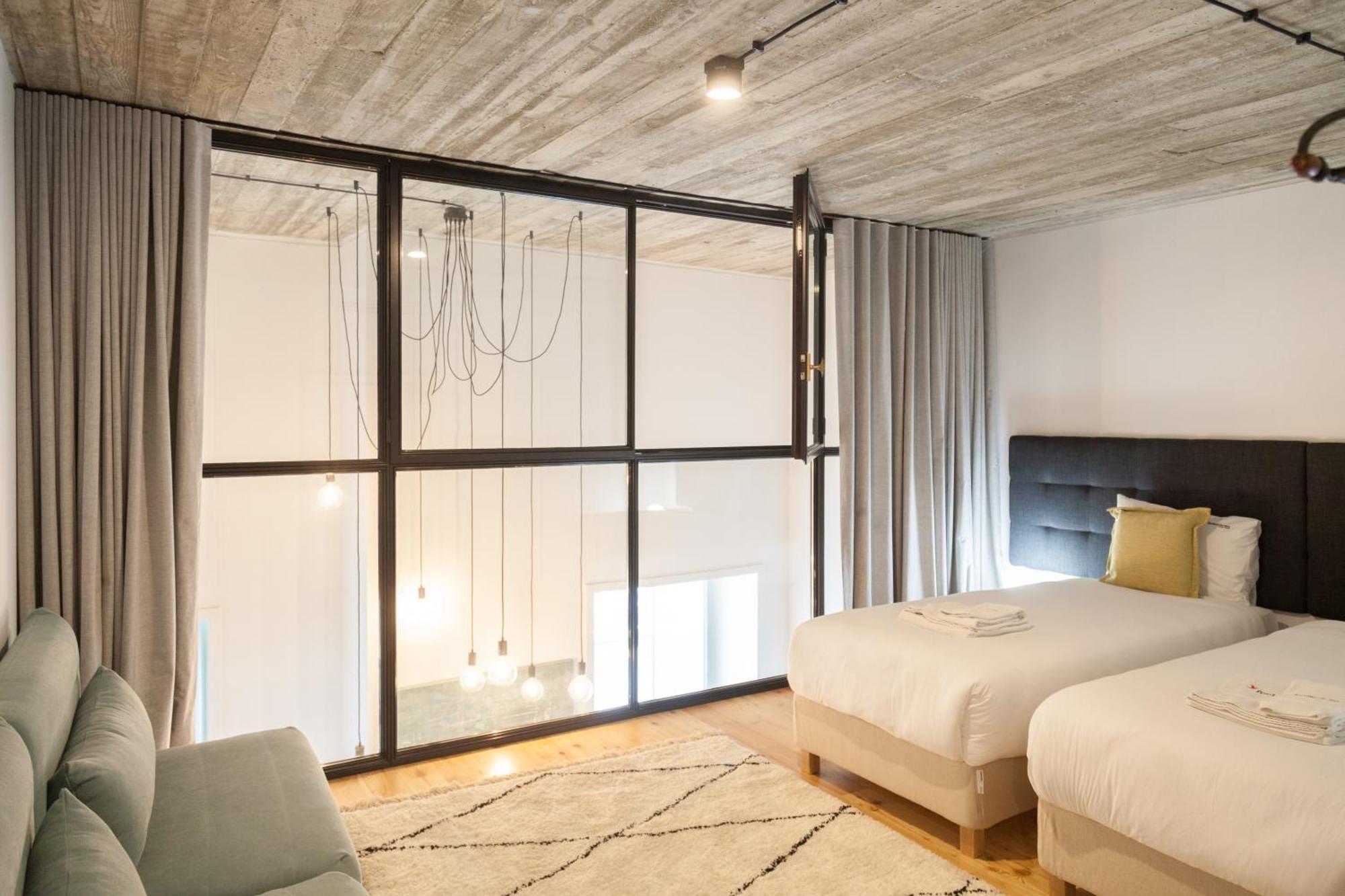 Flh Intendente Fashion Mezzanine With Balcony Apartment Lissabon